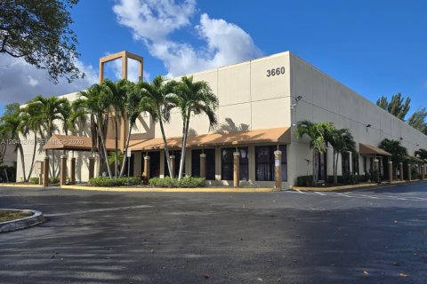 Immobilier commercial à Coral Springs, Floride № 2086617