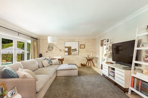 Villa ou maison à vendre à Bay Harbor Islands, Floride: 5 chambres, 390.65 m2 № 1974354 - photo 8