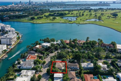 Villa ou maison à vendre à Bay Harbor Islands, Floride: 5 chambres, 390.65 m2 № 1974354 - photo 25