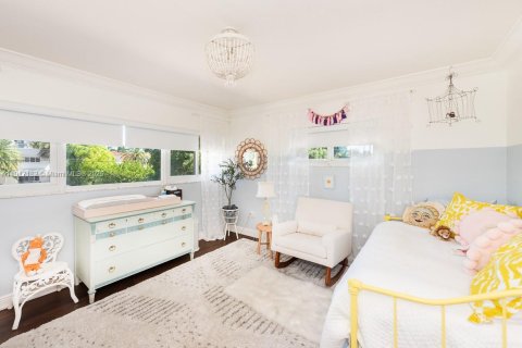 Villa ou maison à vendre à Bay Harbor Islands, Floride: 5 chambres, 390.65 m2 № 1974354 - photo 17