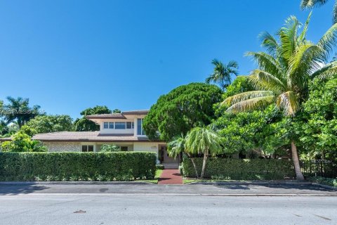 Villa ou maison à vendre à Bay Harbor Islands, Floride: 5 chambres, 390.65 m2 № 1974354 - photo 23