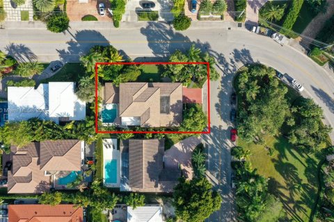 Villa ou maison à vendre à Bay Harbor Islands, Floride: 5 chambres, 390.65 m2 № 1974354 - photo 24