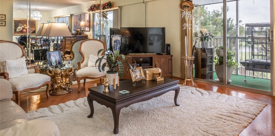 Condominio en Pembroke Pines, Florida, 1 dormitorio  № 1856820