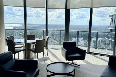 Apartamento en alquiler en Miami, Florida, 3 dormitorios, 126.72 m2 № 2010241 - foto 5