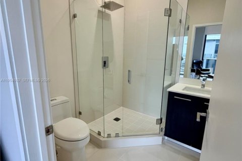 Apartamento en alquiler en Miami, Florida, 3 dormitorios, 126.72 m2 № 2010241 - foto 30