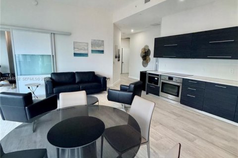 Apartamento en alquiler en Miami, Florida, 3 dormitorios, 126.72 m2 № 2010241 - foto 10