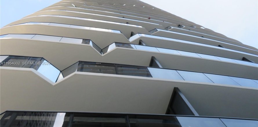 Apartamento en Miami, Florida 3 dormitorios, 126.72 m2 № 2010241