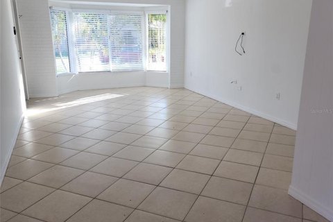 Casa en alquiler en Sarasota, Florida, 2 dormitorios, 84.82 m2 № 2096264 - foto 12