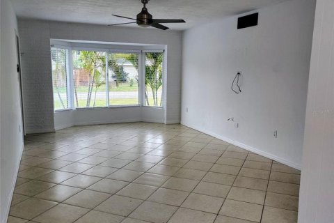 Casa en alquiler en Sarasota, Florida, 2 dormitorios, 84.82 m2 № 2096264 - foto 9