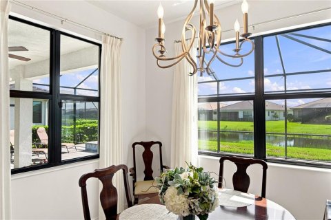 Villa ou maison à vendre à Lakewood Ranch, Floride: 2 chambres, 169.08 m2 № 2396704 - photo 20