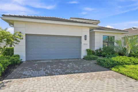 Villa ou maison à vendre à Lakewood Ranch, Floride: 2 chambres, 169.08 m2 № 2396704 - photo 3