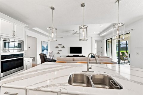 Villa ou maison à vendre à Lakewood Ranch, Floride: 2 chambres, 169.08 m2 № 2396704 - photo 17