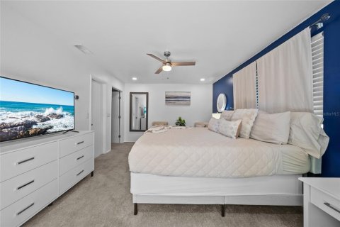 Casa en venta en Tampa, Florida, 5 dormitorios, 213.4 m2 № 1640146 - foto 26