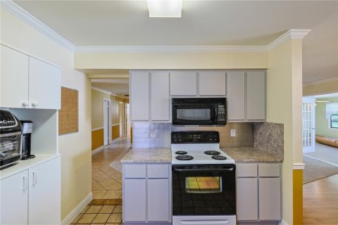 House in Ocala, Florida 3 bedrooms, 133.69 sq.m. № 1736662 - photo 23