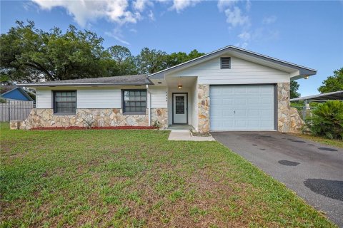 House in Ocala, Florida 3 bedrooms, 133.69 sq.m. № 1736662 - photo 2