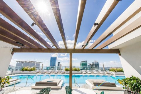 Condominio en venta en Miami, Florida, 1 dormitorio, 70.51 m2 № 1932268 - foto 24