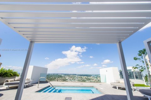 Condominio en venta en Miami, Florida, 1 dormitorio, 70.51 m2 № 1932268 - foto 25