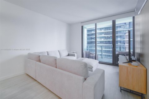 Condominio en venta en Miami, Florida, 1 dormitorio, 70.51 m2 № 1932268 - foto 6