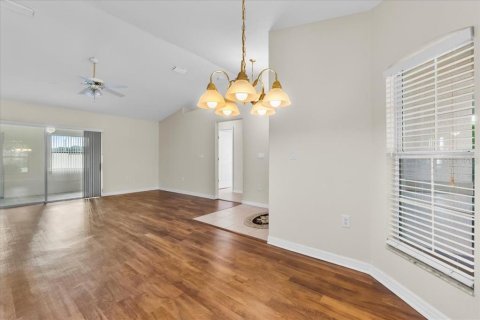 House in Winter Haven, Florida 3 bedrooms, 133.13 sq.m. № 1840092 - photo 6