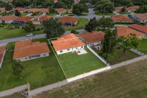 House in Winter Haven, Florida 3 bedrooms, 133.13 sq.m. № 1840092 - photo 3