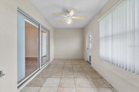 House in Winter Haven, Florida 3 bedrooms, 133.13 sq.m. № 1840092 - photo 28