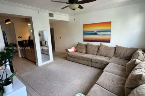 Condo in Fort Lauderdale, Florida, 2 bedrooms  № 2035903 - photo 15