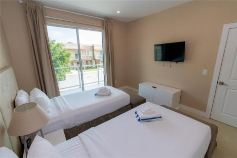 Townhouse in Kissimmee, Florida 4 bedrooms, 222.59 sq.m. № 1793007 - photo 23