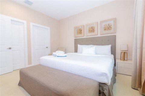 Townhouse in Kissimmee, Florida 4 bedrooms, 222.59 sq.m. № 1793007 - photo 10