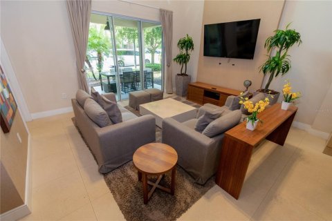 Townhouse in Kissimmee, Florida 4 bedrooms, 222.59 sq.m. № 1793007 - photo 6