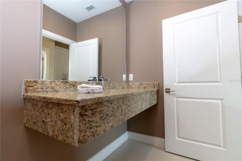 Townhouse in Kissimmee, Florida 4 bedrooms, 222.59 sq.m. № 1793007 - photo 3