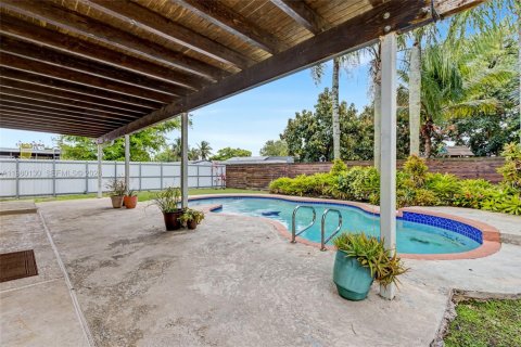 Купить виллу или дом в Майами, Флорида 3 спальни, 149.94м2, № 2049561 - фото 3