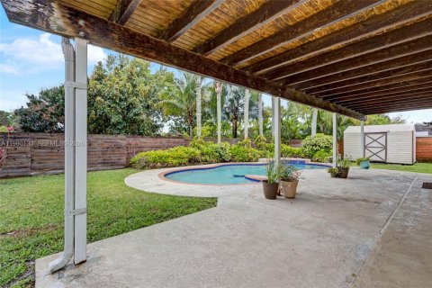 Купить виллу или дом в Майами, Флорида 3 спальни, 149.94м2, № 2049561 - фото 27