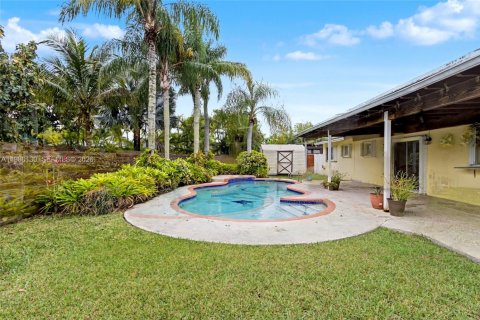 Купить виллу или дом в Майами, Флорида 3 спальни, 149.94м2, № 2049561 - фото 2