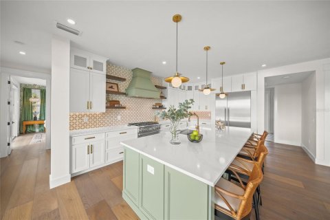 Villa ou maison à vendre à Holmes Beach, Floride: 4 chambres, 332.03 m2 № 2092107 - photo 10
