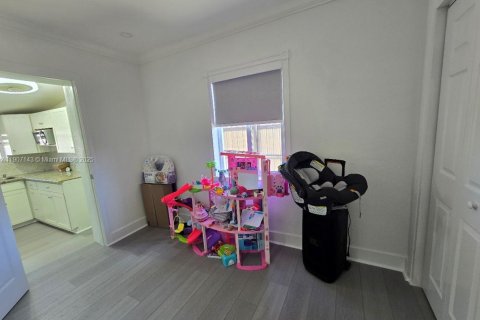 Villa ou maison à vendre à Miami Gardens, Floride: 4 chambres, 131.92 m2 № 1970553 - photo 10