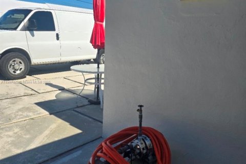 Villa ou maison à vendre à Miami Gardens, Floride: 4 chambres, 131.92 m2 № 1970553 - photo 19