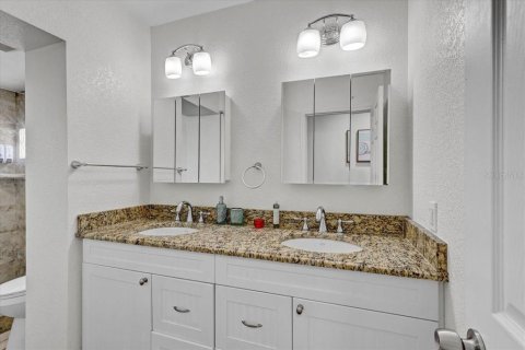 Villa ou maison à vendre à Saint Petersburg, Floride: 3 chambres, 137.87 m2 № 1783297 - photo 30