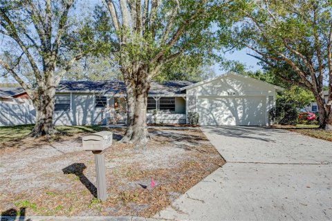House in Sanford, Florida 3 bedrooms, 167.5 sq.m. № 1716507 - photo 2