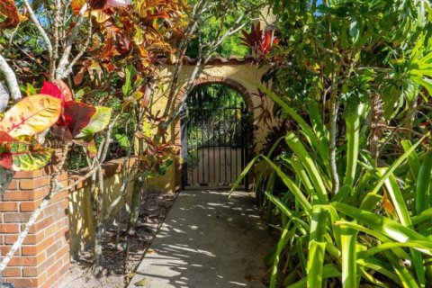 Casa en venta en Plantation, Florida, 4 dormitorios, 286.51 m2 № 1948823 - foto 2