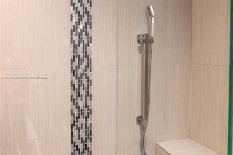 Casa en venta en Plantation, Florida, 4 dormitorios, 286.51 m2 № 1948823 - foto 27