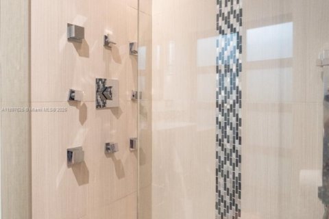 Casa en venta en Plantation, Florida, 4 dormitorios, 286.51 m2 № 1948823 - foto 26