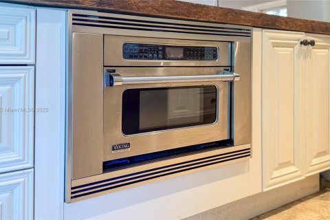 Casa en venta en Plantation, Florida, 4 dormitorios, 286.51 m2 № 1948823 - foto 13