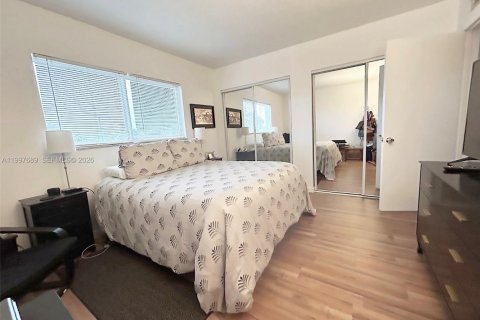 Condo in Fort Lauderdale, Florida, 1 bedroom  № 2066075 - photo 9