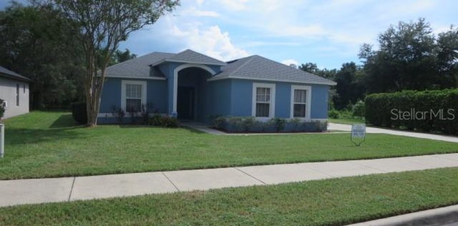 Casa en Apopka, Florida 3 dormitorios, 150.87 m2 № 1913955