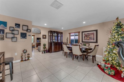 Casa en venta en Homestead, Florida, 3 dormitorios, 135.17 m2 № 2016896 - foto 6