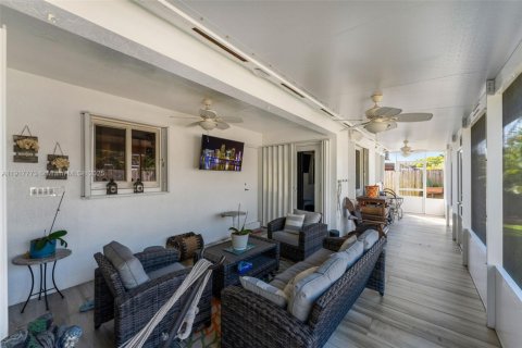 Casa en venta en Homestead, Florida, 3 dormitorios, 135.17 m2 № 2016896 - foto 28