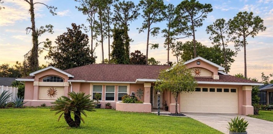 House in Palm Coast, Florida 3 bedrooms, 166.02 sq.m. № 2394230