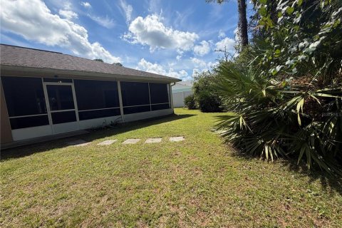 House in Palm Coast, Florida 3 bedrooms, 166.02 sq.m. № 2394230 - photo 2