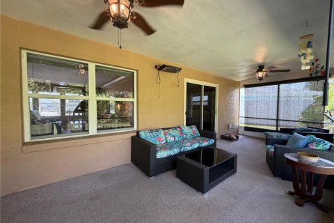 House in Palm Coast, Florida 3 bedrooms, 166.02 sq.m. № 2394230 - photo 20