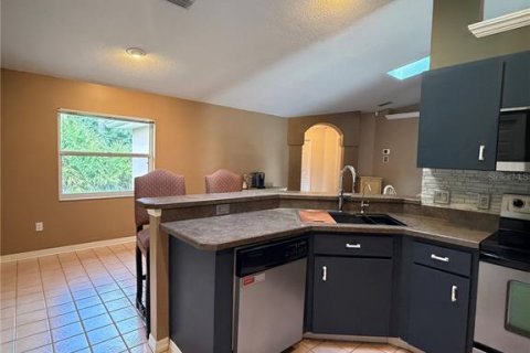 House in Palm Coast, Florida 3 bedrooms, 166.02 sq.m. № 2394230 - photo 9